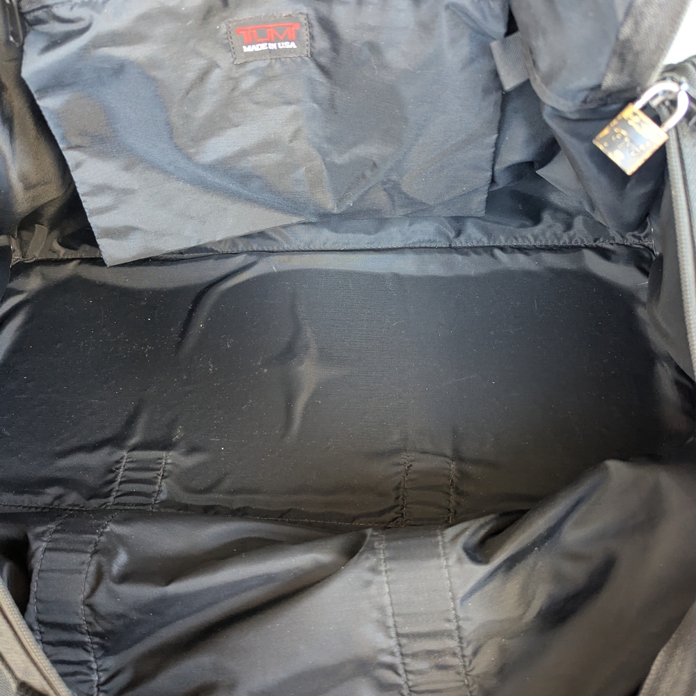 Tumi Classic Black Duffel Bag - Picture 11 of 14
